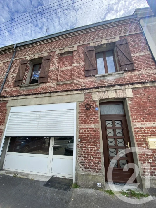 Voir la photo 1/9 du type house à Saint-Quentin
