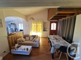 Maison à Galan