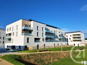 Apartment in Mont-Saint-Aignan