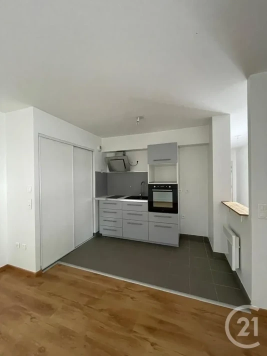 Voir la photo 1/13 du type apartment à Reims