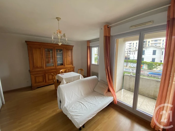 Voir la photo 1/5 du type apartment à Talence