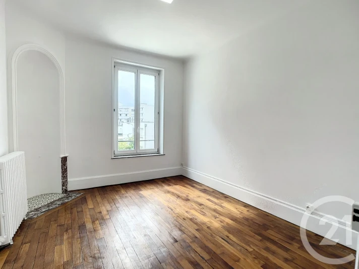 Voir la photo 1/12 du type apartment à Nancy