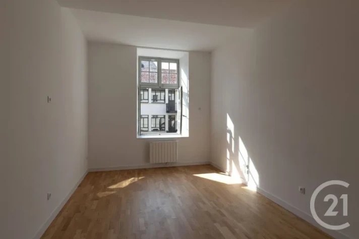 Voir la photo 1/10 du type apartment à Dole