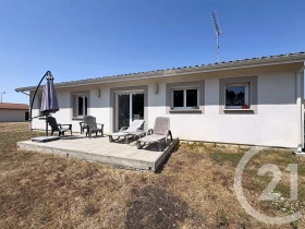 Maison à Saint-Julien-en-Born