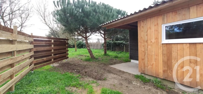 Voir la photo 1/9 du type house à Brem-sur-Mer