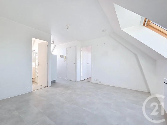 Voir la photo 1/3 du type apartment à Rouen