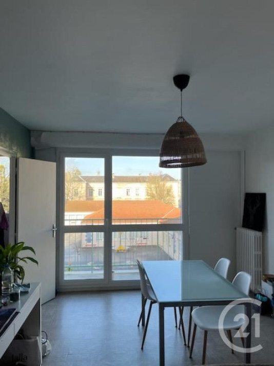Voir la photo 1/7 du type apartment à Alençon