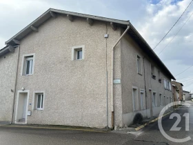 Maison à Bourg-Saint-Christophe