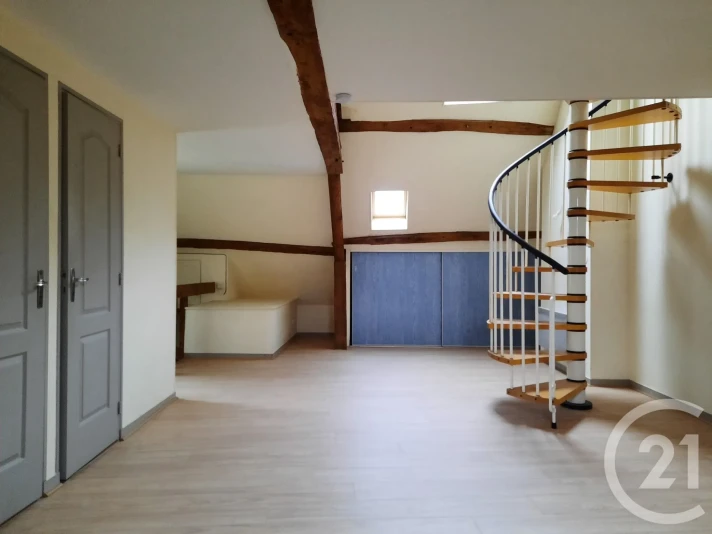Voir la photo 1/6 du type apartment à La Ferté-Milon