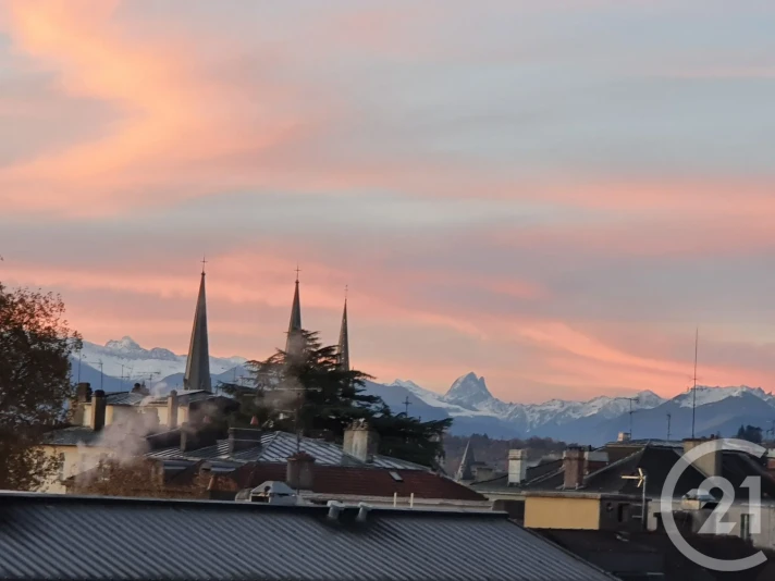 Voir la photo 1/6 du type apartment à Pau