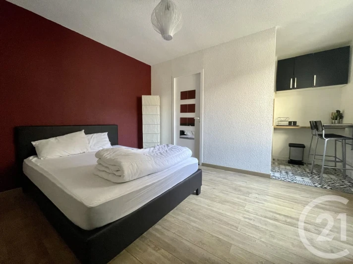 Voir la photo 1/3 du type studio à Bordeaux