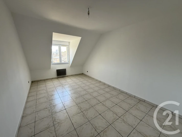 Voir la photo 1/16 du type apartment à Le Mans