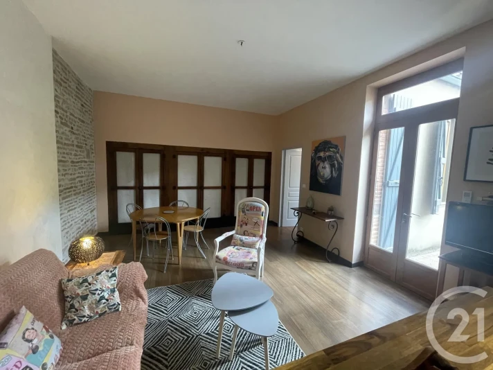 Voir la photo 1/12 du type apartment à Albi