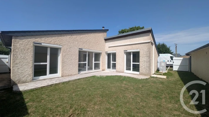Voir la photo 1/4 du type house à Châteaudun