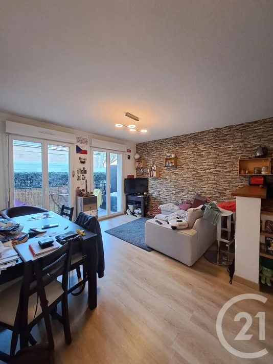 Voir la photo 1/8 du type apartment à Bègles