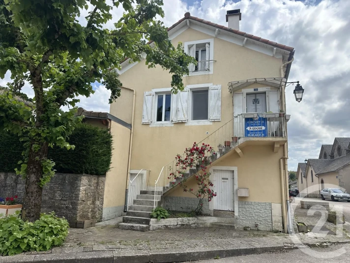 Voir la photo 1/10 du type house à La Cavalerie