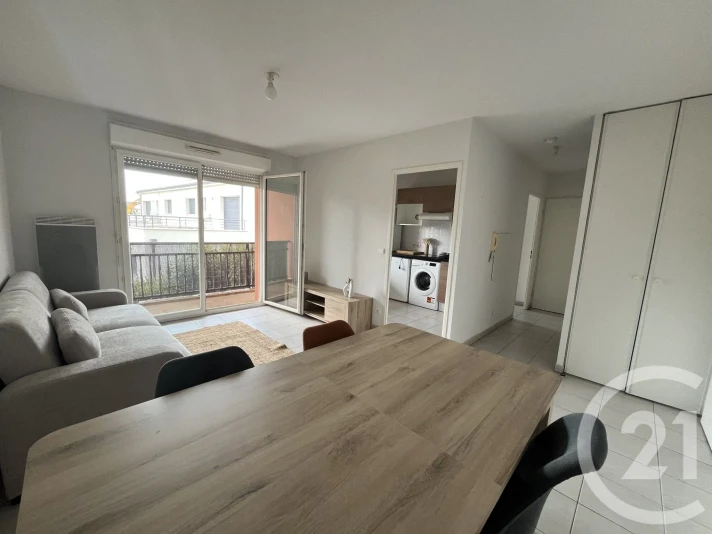 Voir la photo 1/8 du type apartment à Saint-Quentin-de-Baron