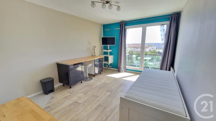 Voir la photo 1/6 du type apartment à Rouen