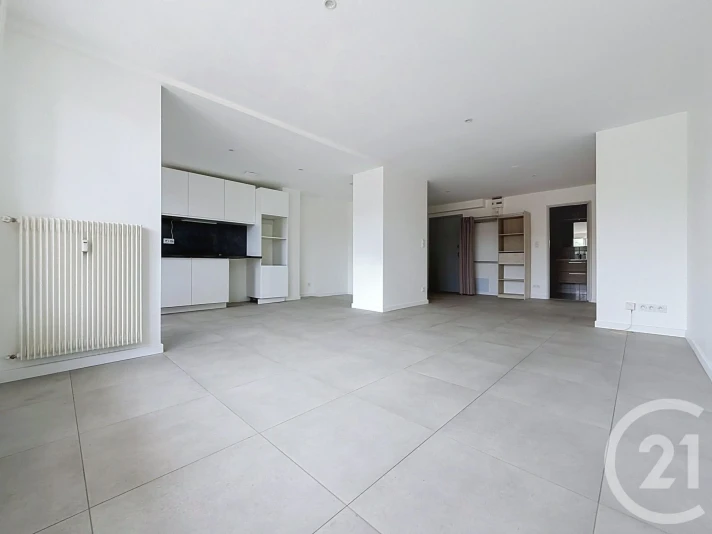 Voir la photo 1/14 du type apartment à Montbéliard