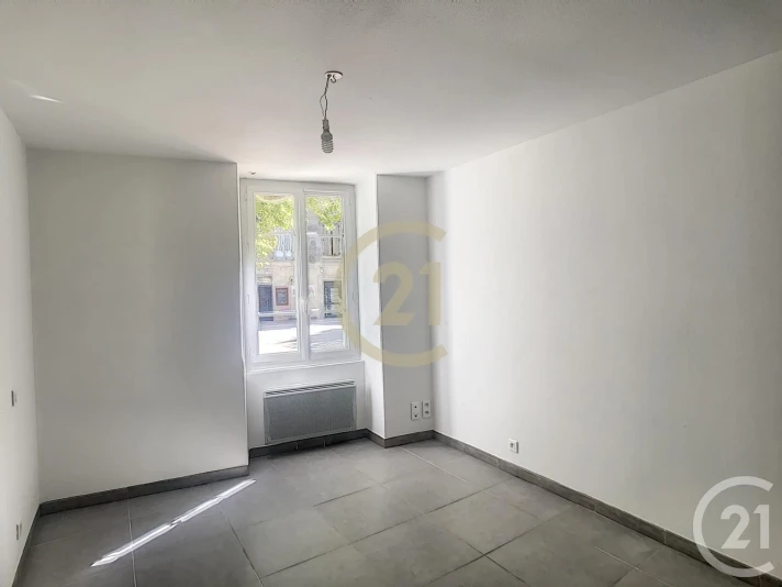 Voir la photo 1/5 du type apartment à Domazan