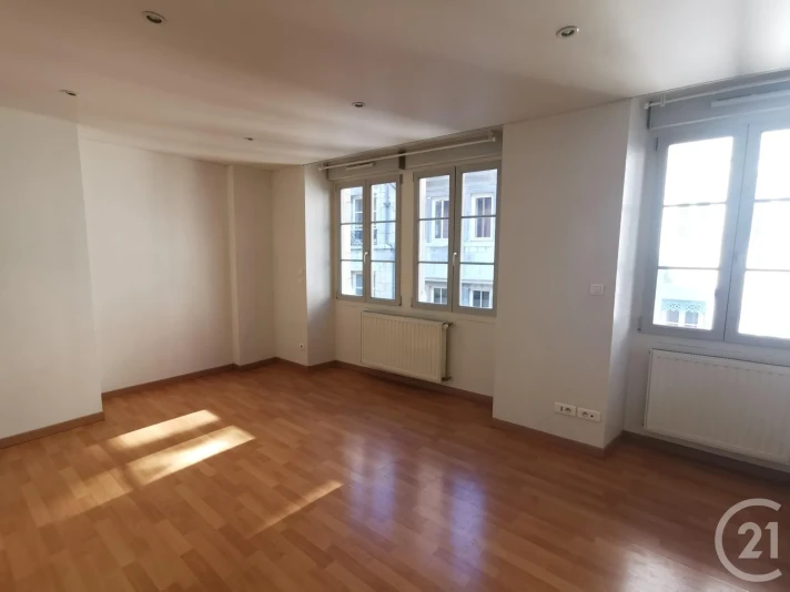 Voir la photo 1/5 du type apartment à Besançon