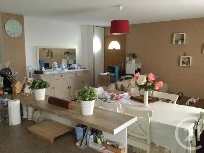 Voir la photo 1/7 du type apartment à Congénies