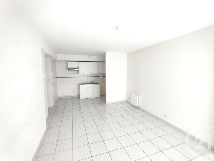 Voir la photo 1/9 du type apartment à Nantes