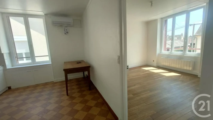Voir la photo 1/12 du type apartment à Saint-Saulge