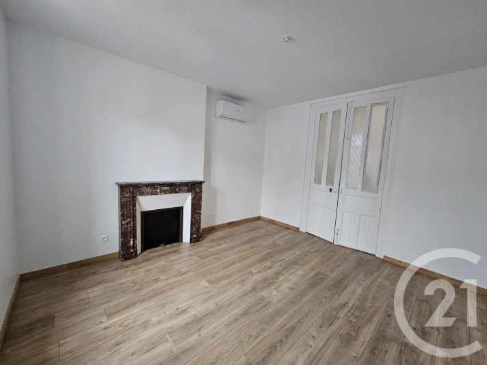 Voir la photo 1/6 du type apartment à Châteauroux