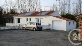 Maison à Le Perrier