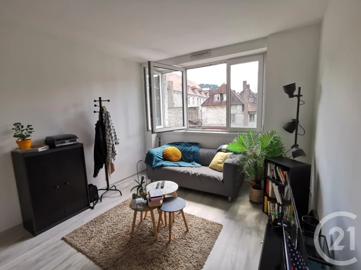 Voir la photo 1/5 du type apartment à Besançon