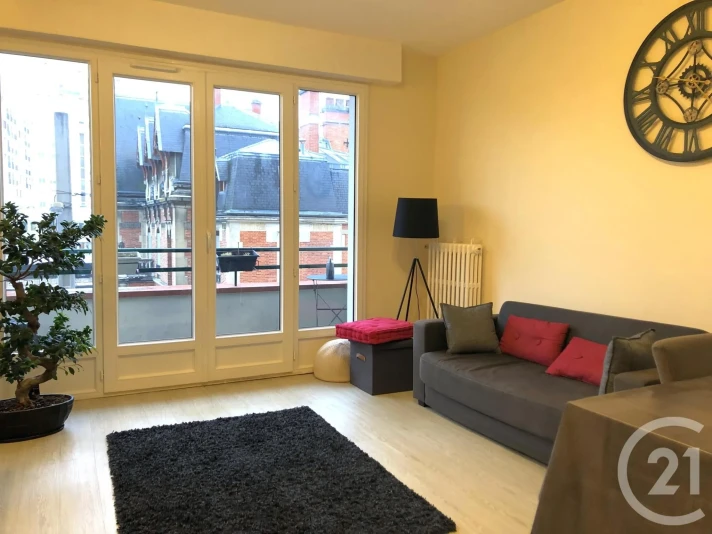 Voir la photo 1/8 du type apartment à Troyes