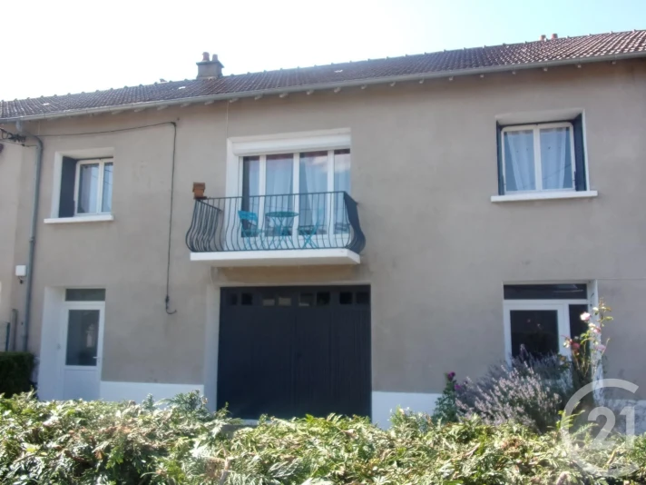 Voir la photo 1/12 du type house à Guéret