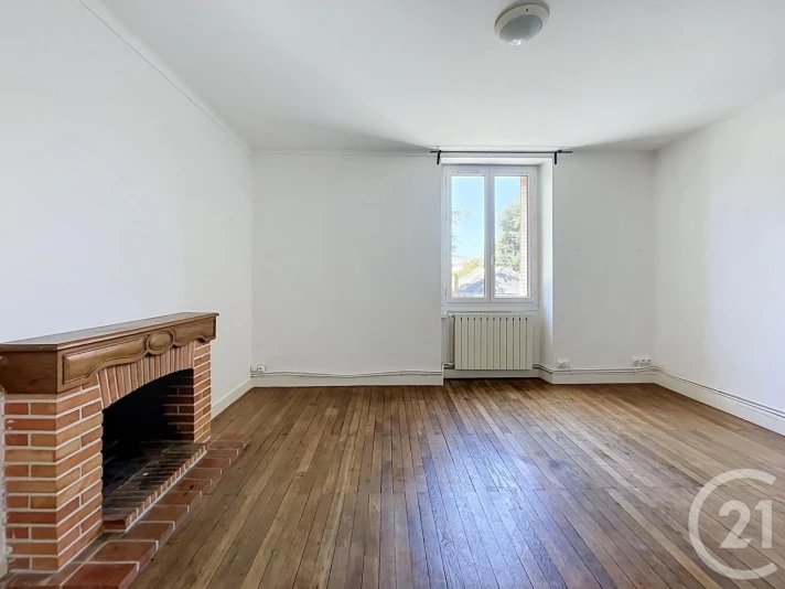 Voir la photo 1/8 du type apartment à Nantes