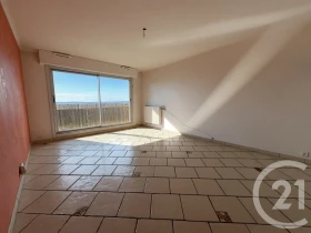 Apartment in Vénissieux