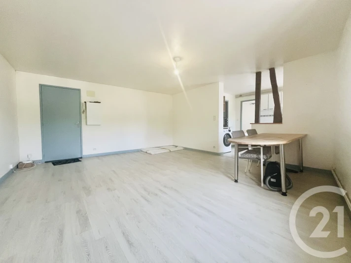 Voir la photo 1/8 du type apartment à Limoges