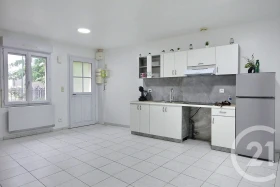 Appartement à Saint-Laurent-Nouan