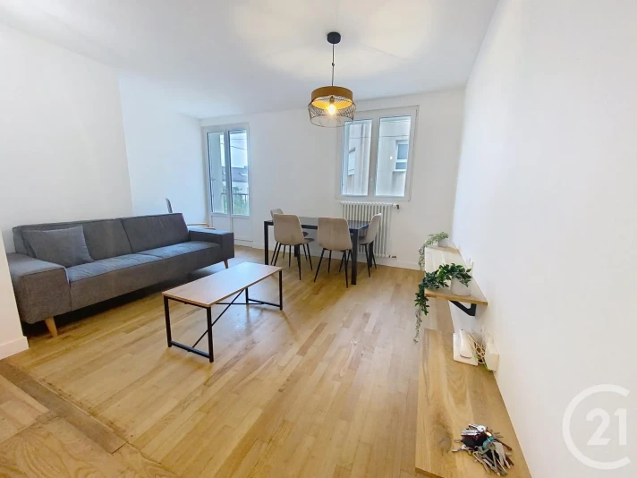 Voir la photo 1/9 du type apartment à Brest