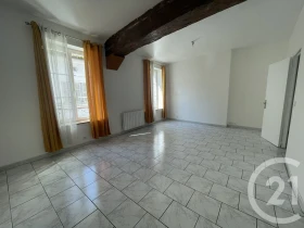 Appartement à Égreville