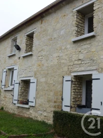 Appartement à Monchy-Humières