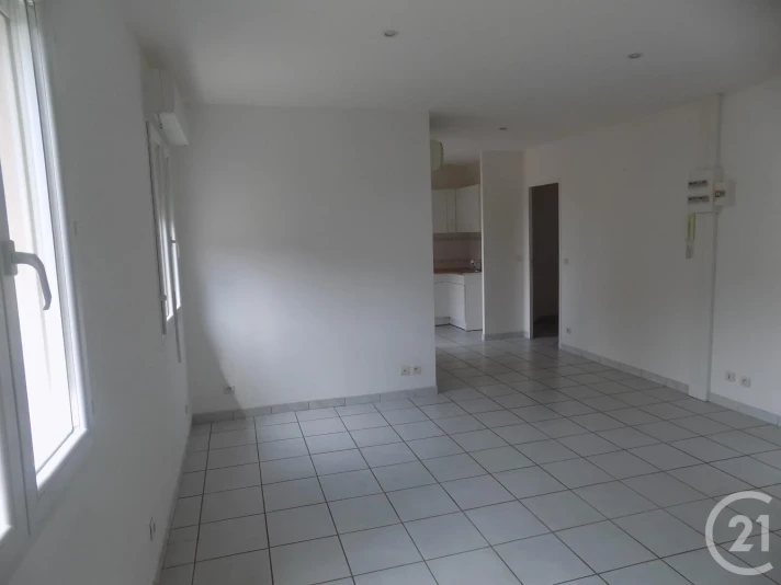 Voir la photo 1/10 du type apartment à Bagnols-sur-Cèze