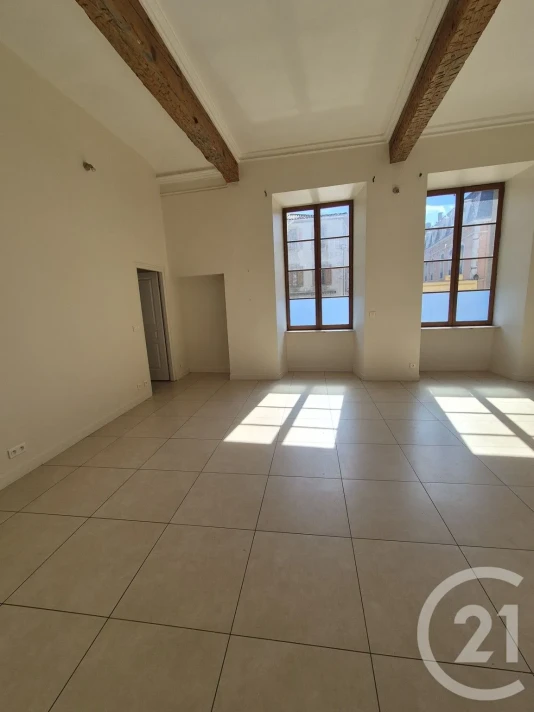 Voir la photo 1/10 du type apartment à Chalabre