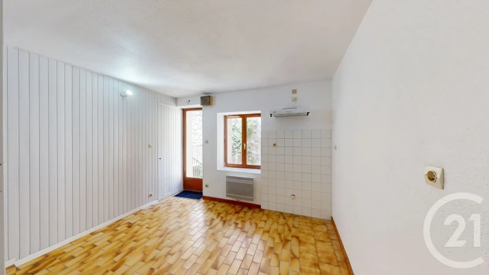 Voir la photo 1/12 du type apartment à Dole