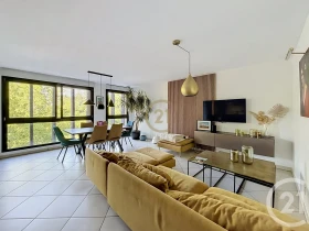 Apartment in Irigny