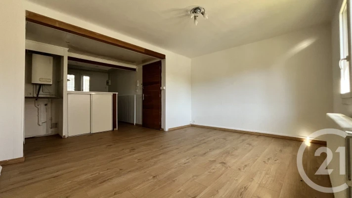 Voir la photo 1/8 du type apartment à Alès