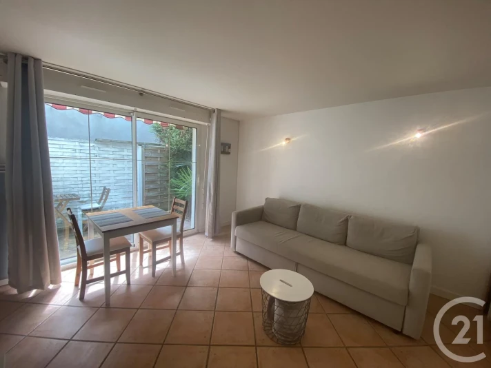 Voir la photo 1/6 du type apartment à La Rochelle