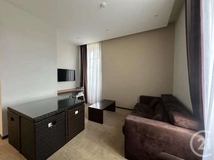 Voir la photo 1/8 du type apartment à Saint-Affrique