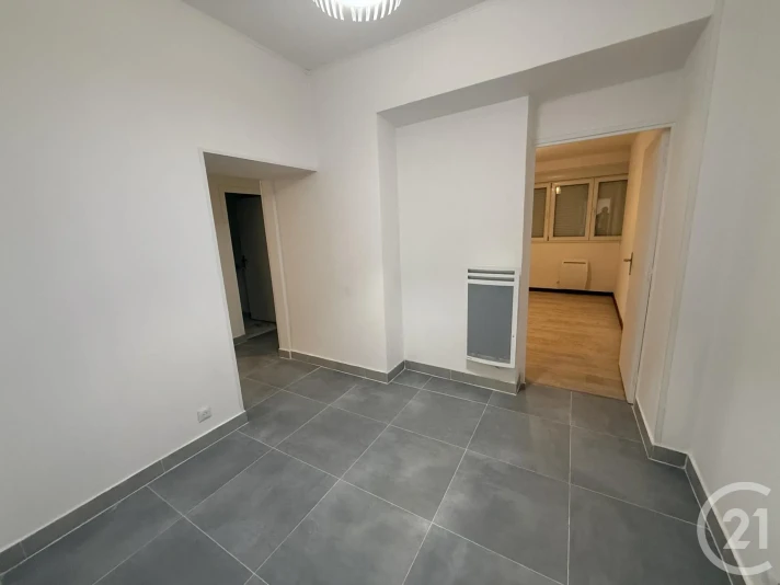 Voir la photo 1/10 du type apartment à Hautmont