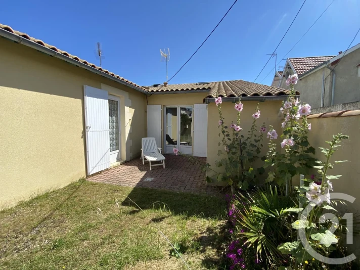 Voir la photo 1/10 du type house à Fouras
