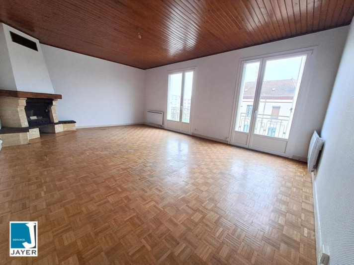 Voir la photo 1/12 du type apartment à Chalon-sur-Saône